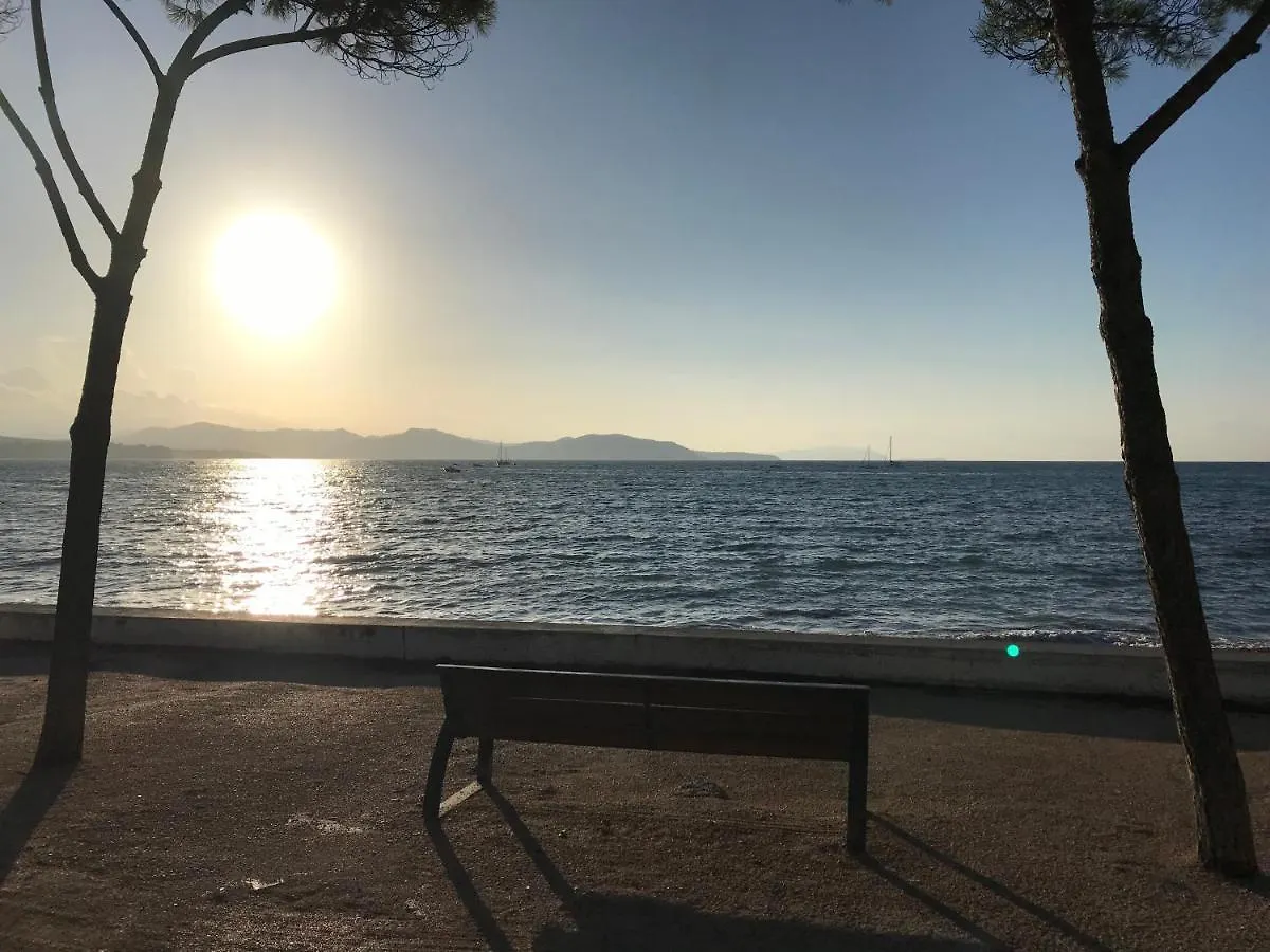 Appartement Le Cosi 2 -Bord De Mer- La Ciotat 0*,  Frankrijk
